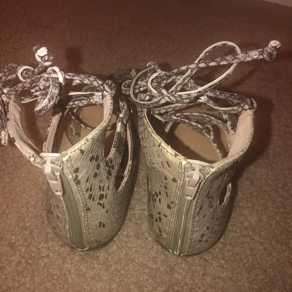 J/Slides Snakeskin sandals - Picture 3 of 4